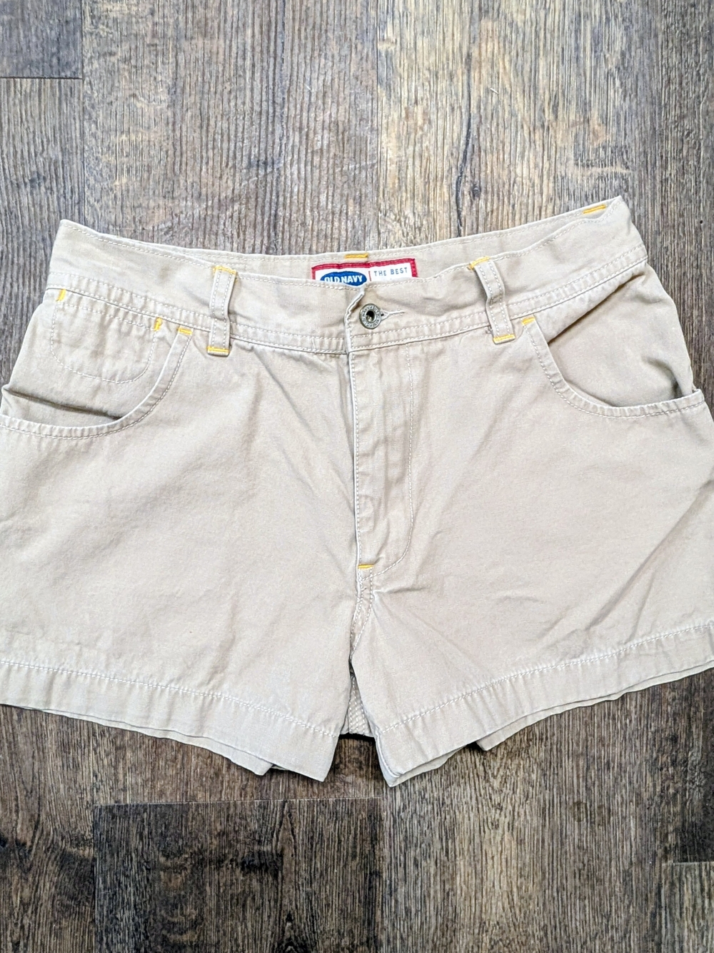 Classic Y2K Old Navy Women's Khaki Casual Shorts